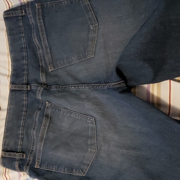 $15 or 2/$20! 🆕️Lee Stretch Denim Jegging Slim Fit Medium, Size 8-10 - Picture 4 of 6